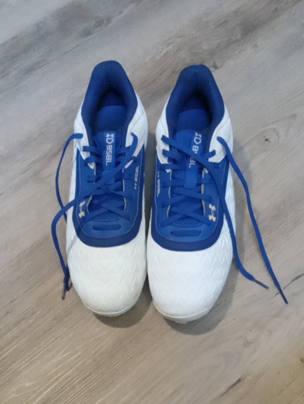 Under Armour Men’s Baseball Cleats Blue & White